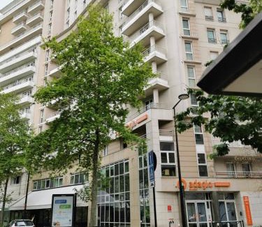 Gambetta Apartment | Appart Hotel La Defense