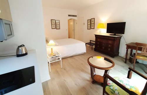 Albi House | Appart'hotel Le Saint Antoine - Le Studio Confort en Centre Ville