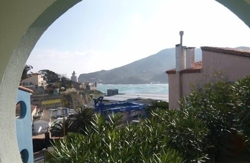 Port-Vendres Apartment | Appart large terrace between sea and harbor views