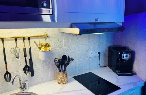 Dole Apartment | Appart Le Gatsby Coeur Centre Ville - Wi-fi- Sauna