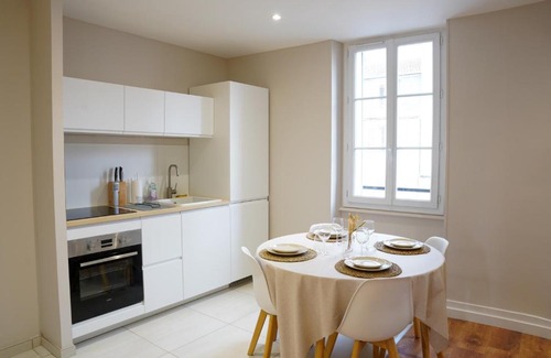 Bourg-en-Bresse Apartment | Appart Lumineux 150 m de la Gare