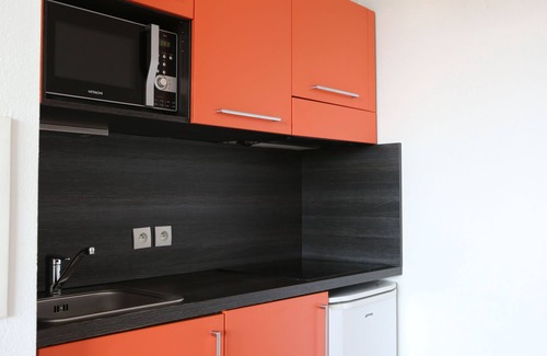 Chevilly-Larue Condo | Appart Moderne Près de l'Aéroport & Paris av/Wifi!