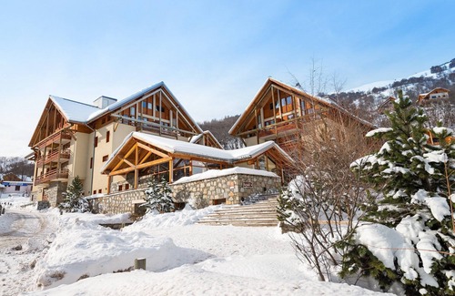 Valloire Condo | Appart Ski aux Pieds | Accès Piscine + Sauna