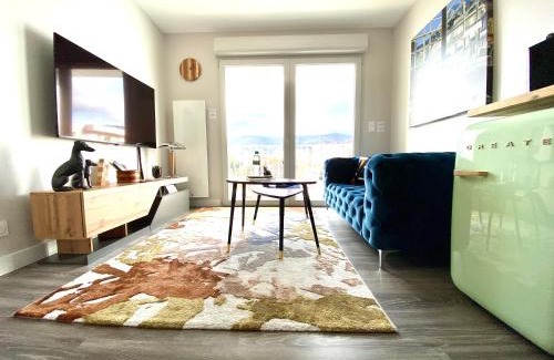 Montjuzet Apartment | Appart T2 avec parking, loggia, vue Puy de Dôme