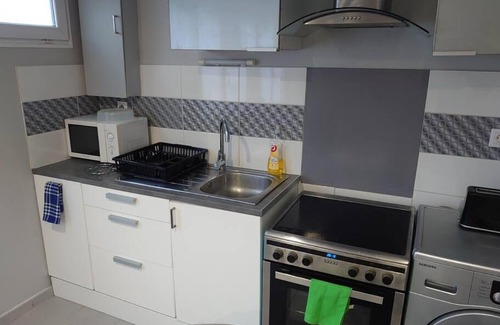 Villeparisis Apartment | Appart T2 en fond de jardin