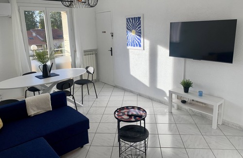 Sainte-Marguerite Apartment | Appart T3 Meublé et Equipé Proche du Stade
