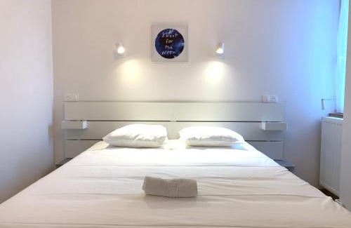 Le Creusot Apartment | Appart'Village Le Creusot centre - Parking facile - Bus gare TGV 17 min