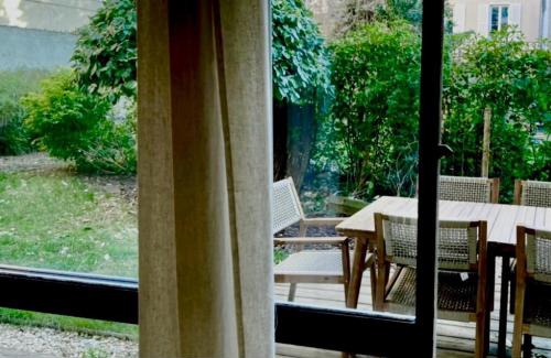 Republique–Point-du-Jour Apartment | Appart with Garden - 15 min from Eiffel Tower
