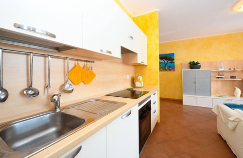 Padenghe sul Garda Apartment | Appartamento Giglio By Bookinggardalake