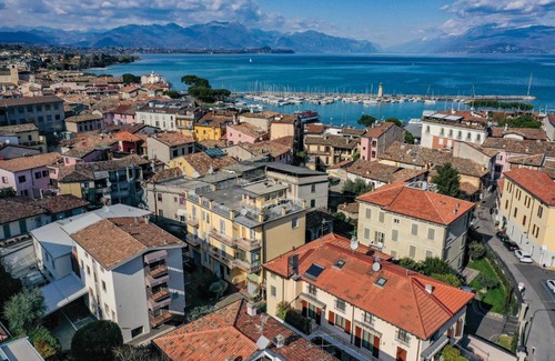 Desenzano del Garda City Centre Apartment | Appartamenti G&G