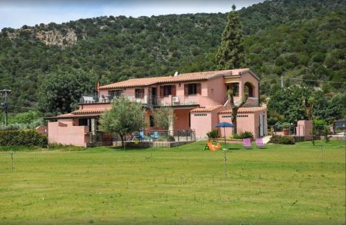 Chia Apartment | Appartamenti La Conchiglia