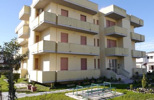 Lido delle Nazioni Apartment | Appartamenti Tropici