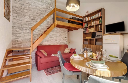 Cesana Torinese Apartment | Appartamento Alpine Inspiration, Cesana Torinese, Italy