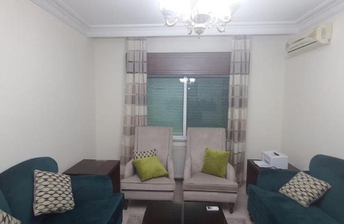 Al Jubeiha Apartment | Appartamento bello e elegante in west Amman