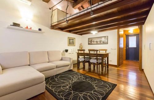 Cerchia dei navigli Apartment | Appartamento Cairoli