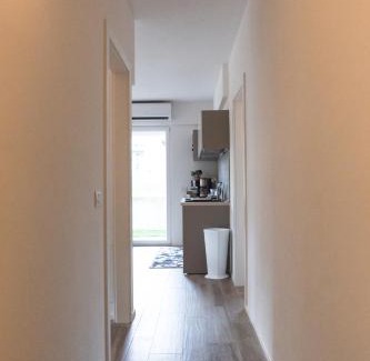 Riva del Garda Apartment | Appartamento Campagnola piano terra con giardino privato