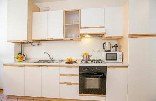 Riva del Garda Apartment | Appartamento Centro Storico Riva 2 - Happy Rentals