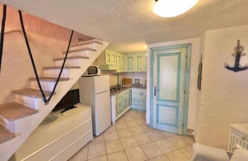San Teodoro City Centre Apartment | Appartamento con Soppalco Tamerici