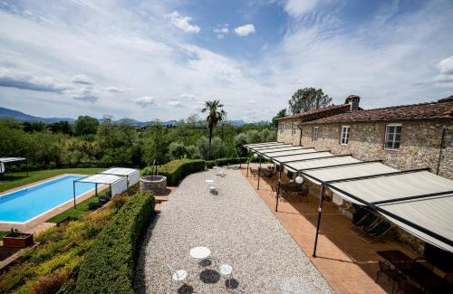 Capannori Apartment | Appartamento con vista panoramica e piscina