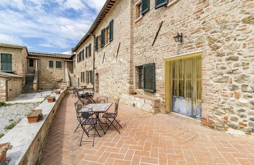 Asciano Apartment | Appartamento Fiordaliso Shared Pool, Asciano, Italy