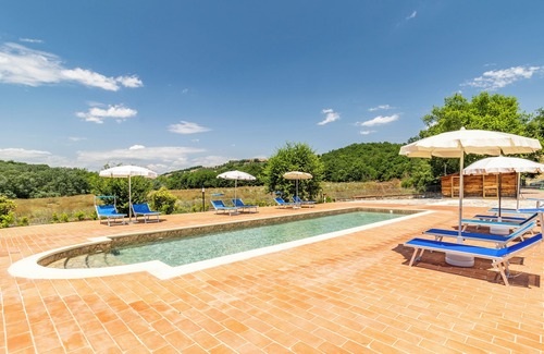 Asciano Apartment | Appartamento Girasole Shared Pool, Asciano, Italy