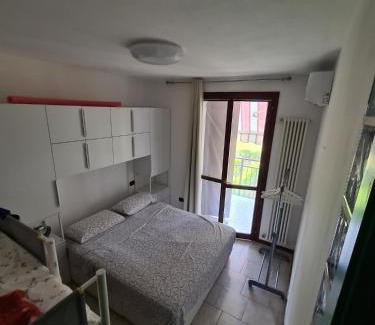 Peschiera del Garda Apartment | Appartamento in residence vicino al centro con piscina