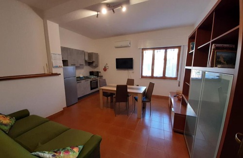 Assemini Apartment | Appartamento il tulipano
