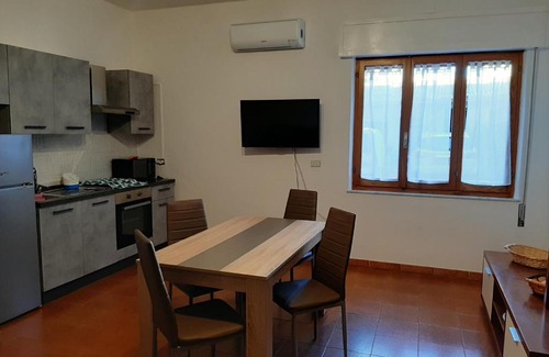 Assemini Apartment | Appartamento il tulipano