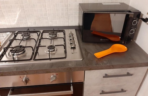 Assemini Apartment | Appartamento il tulipano