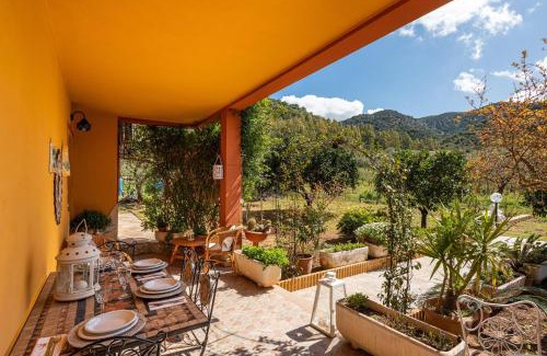 Domus de Maria House | Appartamento in Villa Gelsomino