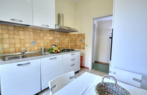 Marina di Puolo House | Appartamento Naia C: A graceful apartment located right on the beach, with Free WI-FI.