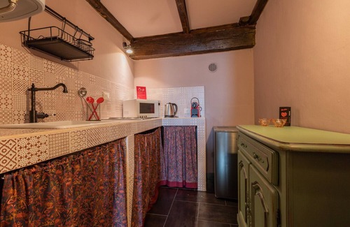 Roman Quarter Apartment | Appartamento San Domenico by Wonderful Italy