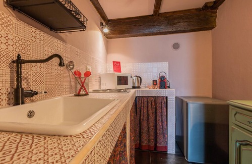 Roman Quarter Apartment | Appartamento San Domenico by Wonderful Italy