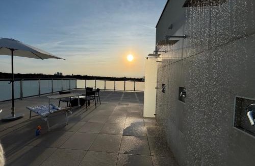 Lignano Sabbiadoro Apartment | Appartamento Viola Lignano Sabbiadoro con solarium