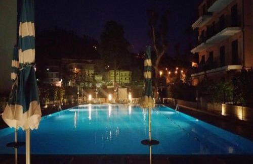 Imperia Apartment | Appartamento Vista mare con Piscina Cala di Sole