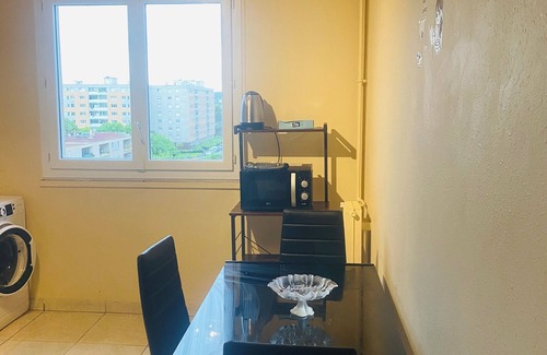 Montigny-les-Cormeilles Apartment | Appartement Chaleureux et Lumineux