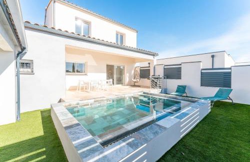 Saint-Genies-de-Malgoires Apartment | Appartement avec Jacuzzi Sauna