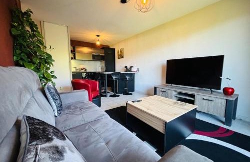 La Riviere-Saint-Sauveur Apartment | appartement en résidence privée avec piscine