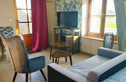 Les Garennes-sur-Loire Apartment | Appartement La Petite Musardière Avec Piscine