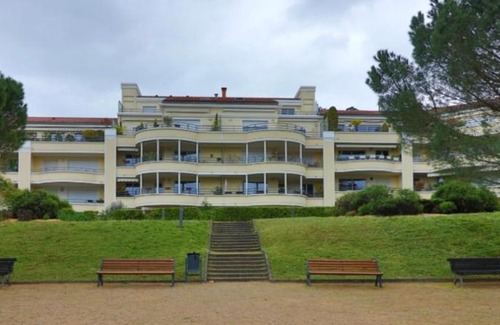 Charbonnieres-les-Bains Apartment | Appartement entièrement équipé