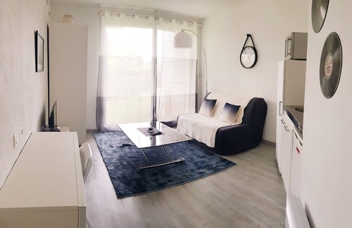 Chasseneuil-du-Poitou Apartment | Appartement Hipster aux Portes du Futuroscope