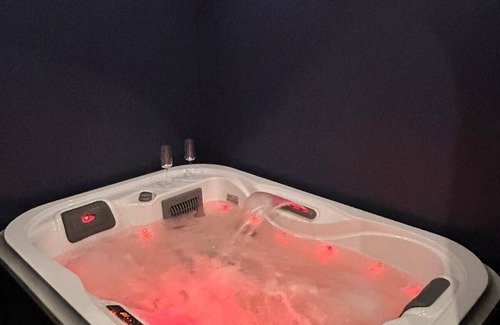 Equeurdreville-Hainneville Apartment | Appartement Avec Jacuzzi