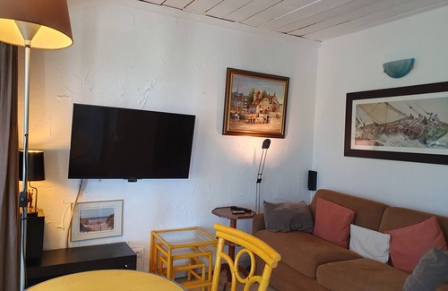 La Rouviere Apartment | Appartement Tout Equipe Avec Jardin ET Terrasses SUR UN Parcours DE Golf