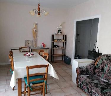 Saint-Andre-les-Vergers Apartment | Appartement 3 chambres
