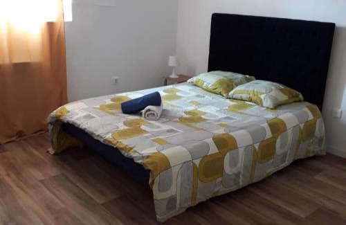 Saint-Leonard-de-Noblat Apartment | Appartement agreable Hugo 2