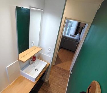 Saulxures-sur-Moselotte Apartment | Appartement Balnéo vue sur cascade