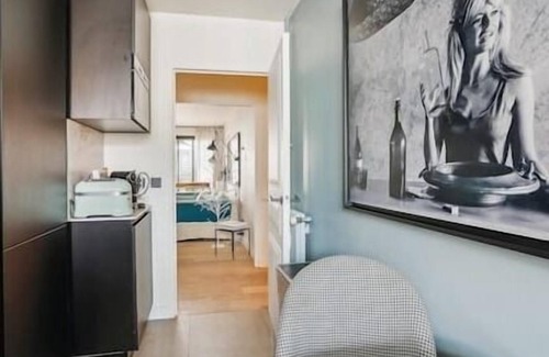 Parchamp–Albert Kahn Apartment | Appartement Familial