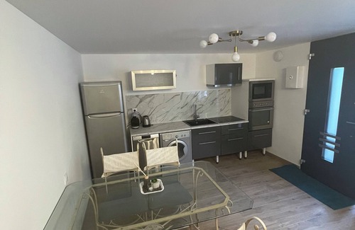 Le Coudray-Montceaux Apartment | Appartement en Bord de Seine