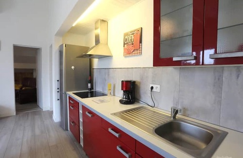 Saint-Palais-sur-Mer Apartment | Appartement Rénové 5 Personnes, 2 Chambres, Jardin, Parking
