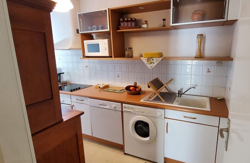 Saint-Quay-Portrieux Apartment | Appartement Spacieux, à 5 Minutes de la Plage, Dans Résidence de Standing